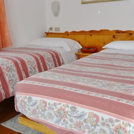 Piccolo Otel 2*