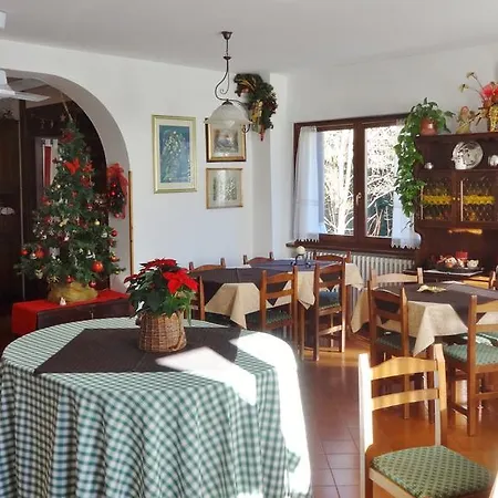 Otel Piccolo 2*