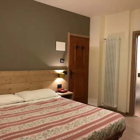 فندق Piccolo بورمْيو